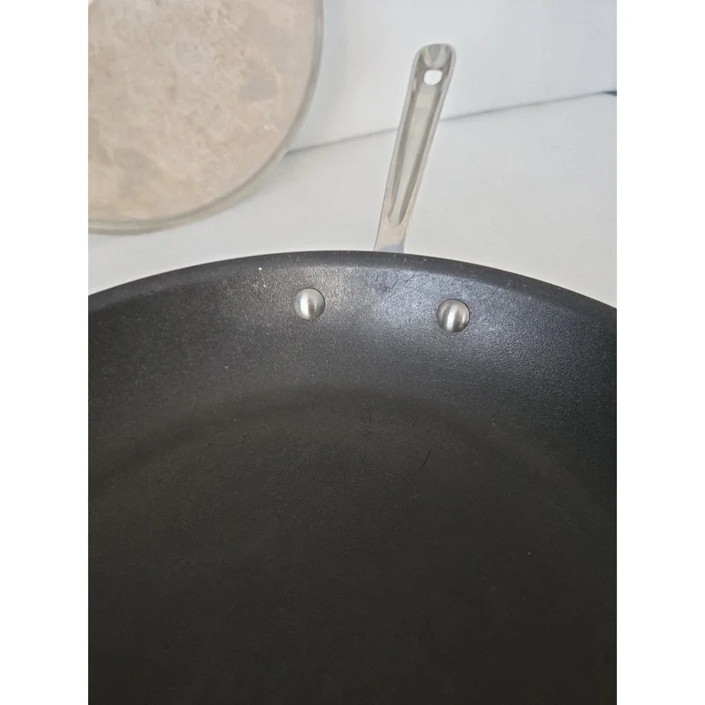 All-Clad D5‎ polished 5-Ply Nonstick 12 inch Fry Pan With Cover